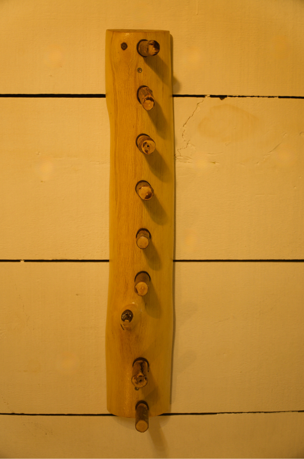 Knotted Oak Wall Rack