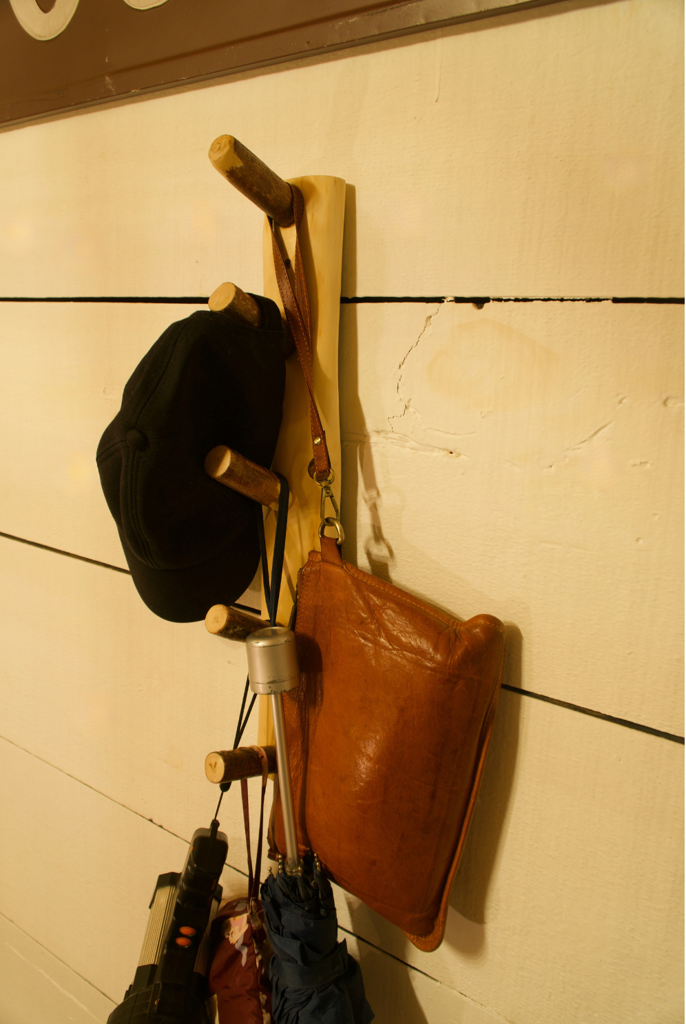 Rich Mountain Wood Wall Rack