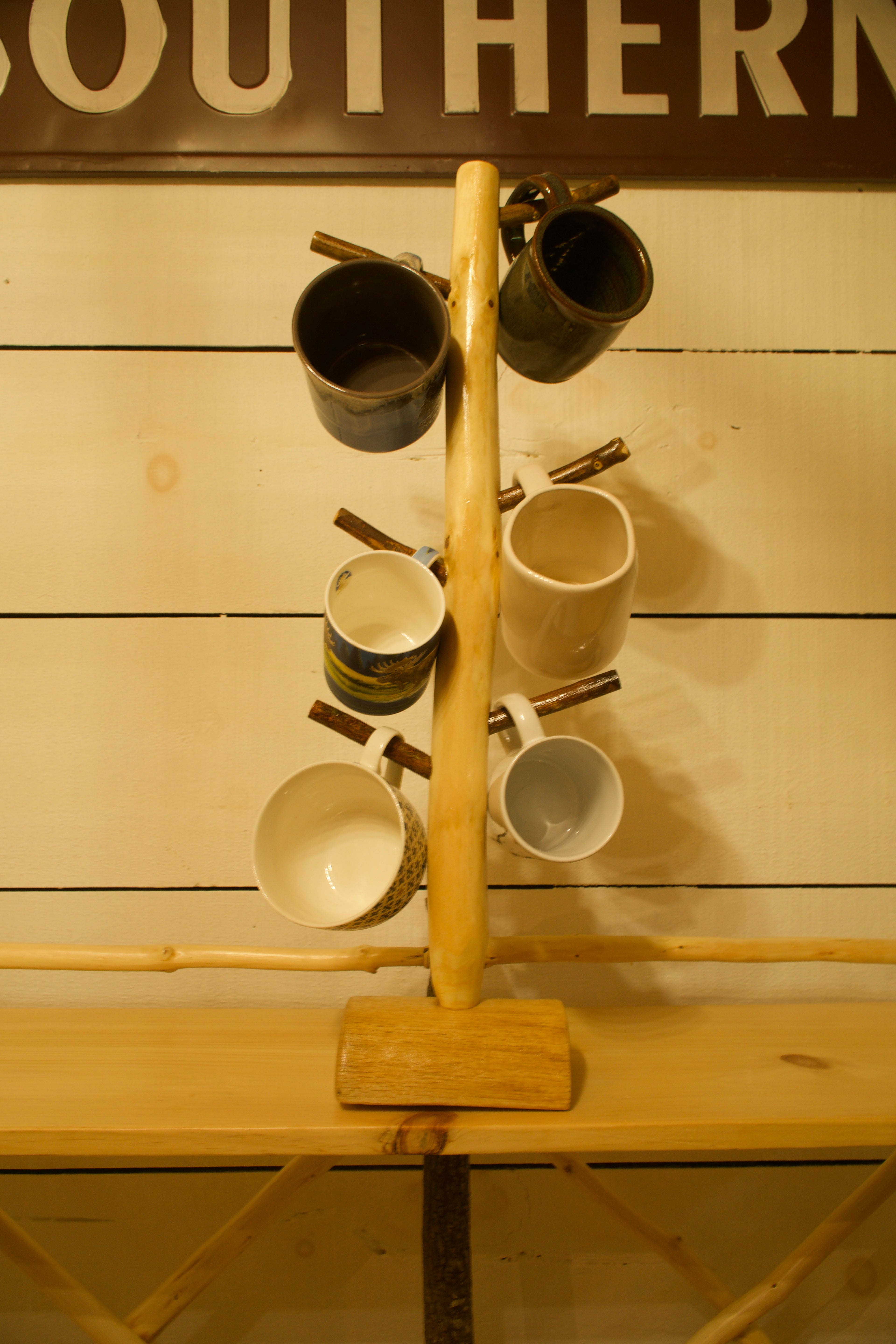 Rocky Mountain Coffee Mug Rack