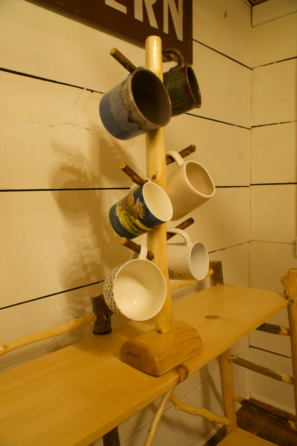 Rocky Mountain Coffee Mug Rack