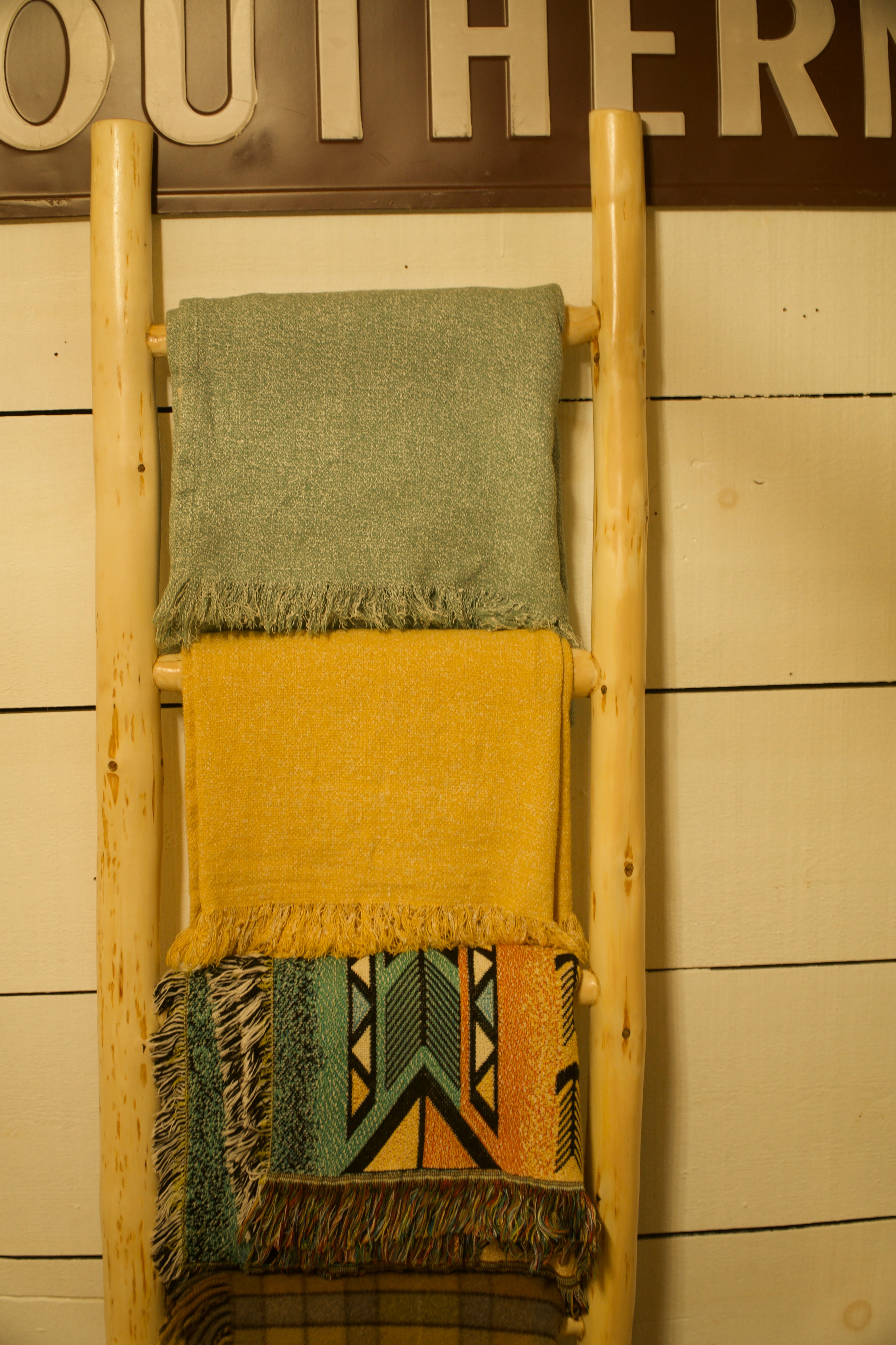 Signature Wooden Decor Ladder