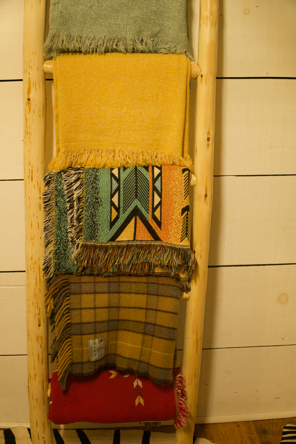 Signature Wooden Decor Ladder